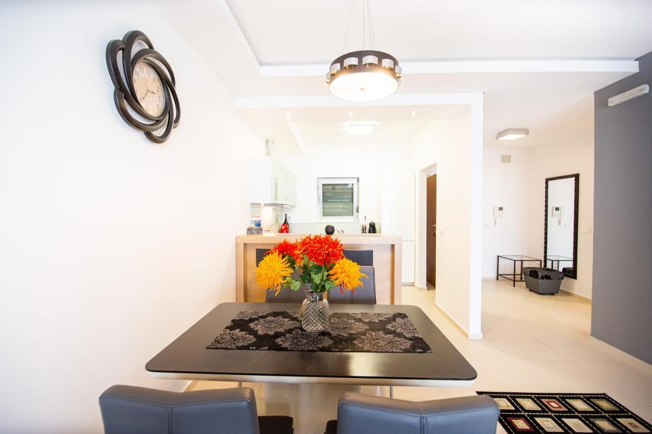 Apartment Sweet Memories Sveti Stefan Exterior photo